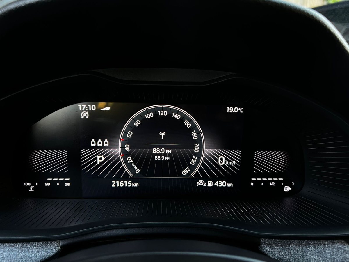 2025 Skoda Scala miniatura 10