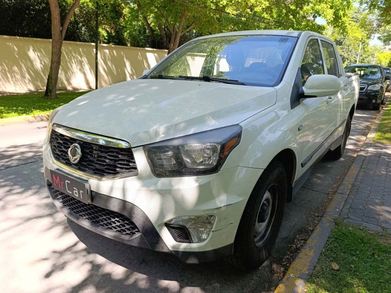 2018 Ssang Yong Actyon Sport miniatura 2