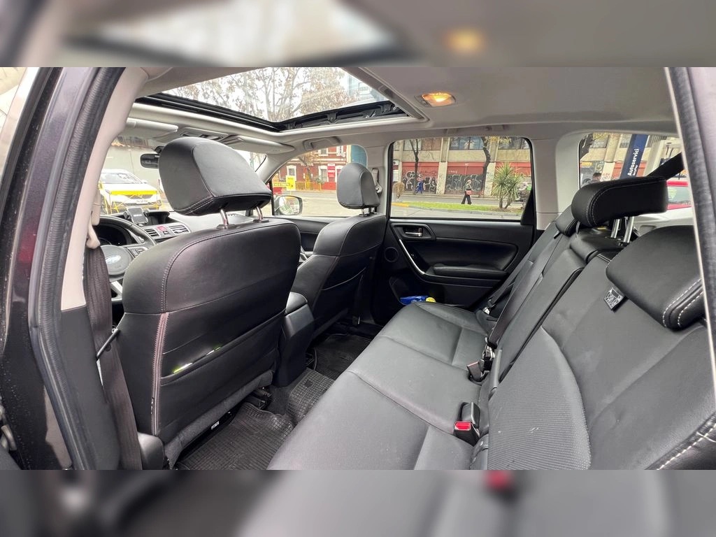 2018 Subaru Forester miniatura 12