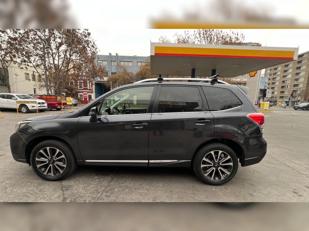 2018 Subaru Forester miniatura 8