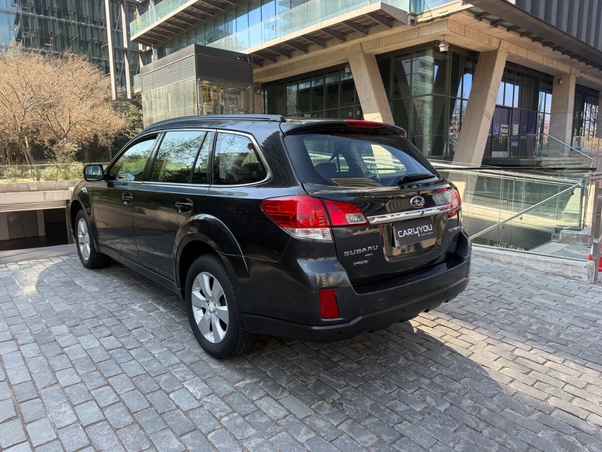 2012 Subaru Outback miniatura 4