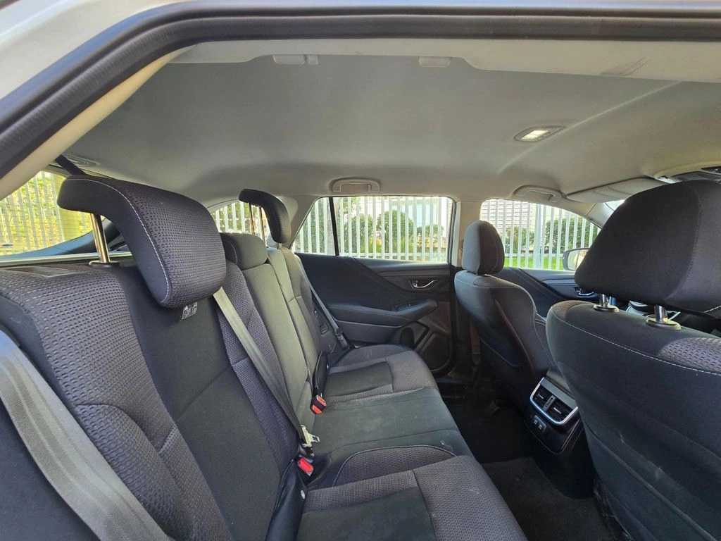 2021 Subaru Outback miniatura 10