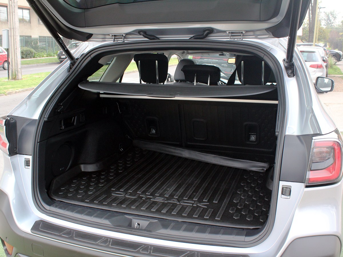 2026 Subaru Outback miniatura 10