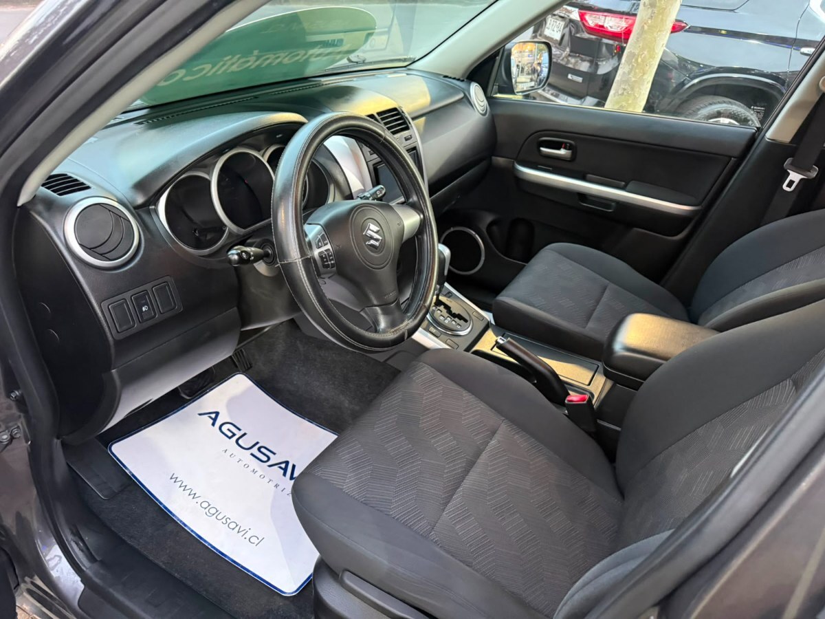 2018 Suzuki Grand Nomade miniatura 8