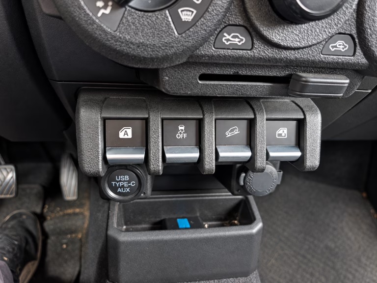 2026 Suzuki Jimny miniatura 13