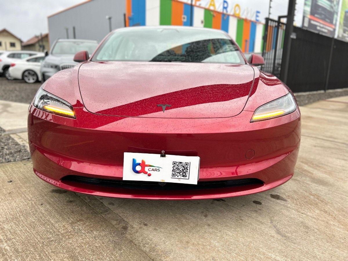 2026 Tesla Model 3 miniatura 2