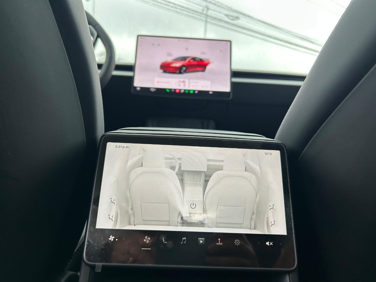 2026 Tesla Model 3 miniatura 8