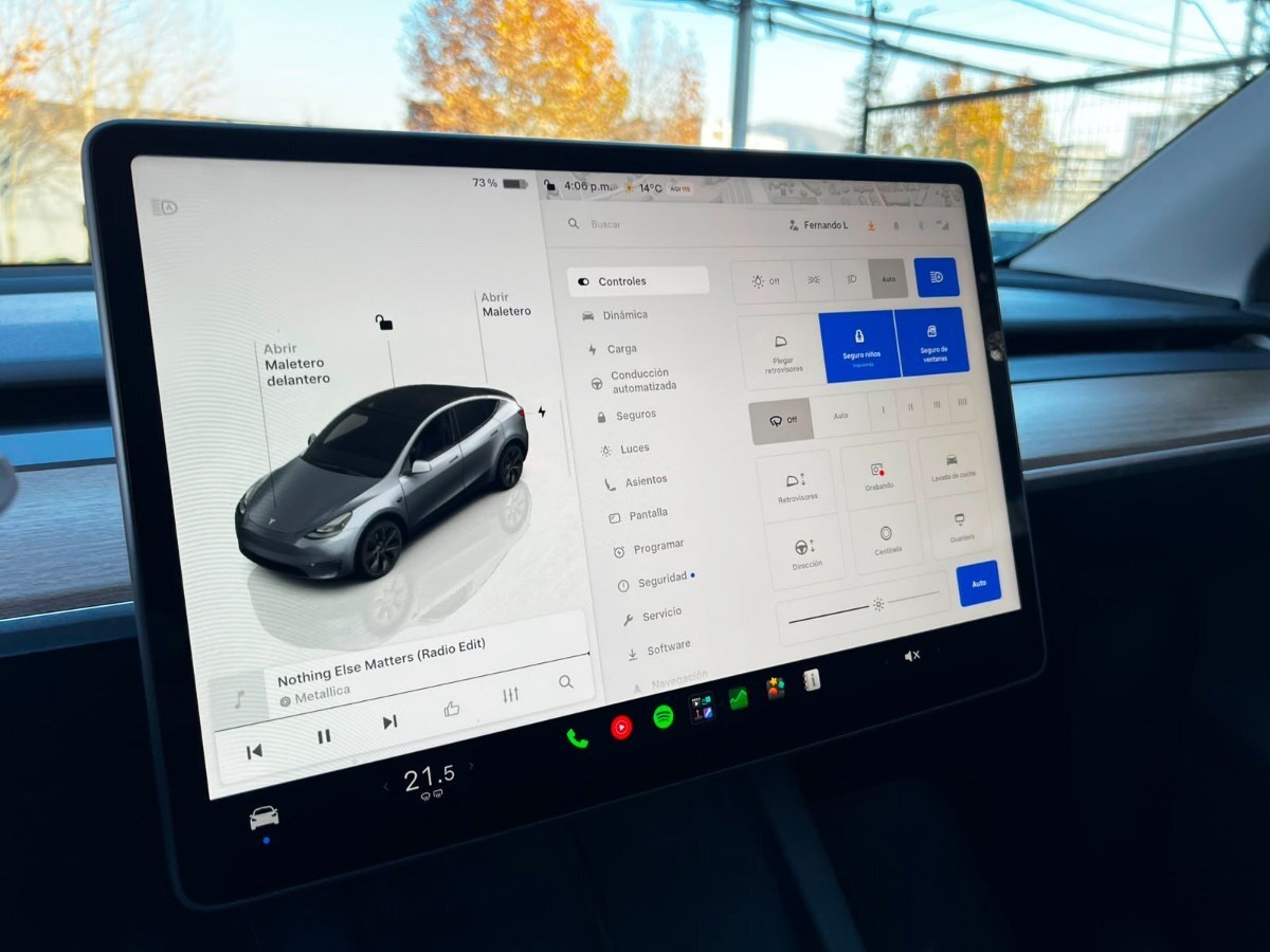 2024 Tesla Model Y miniatura 14