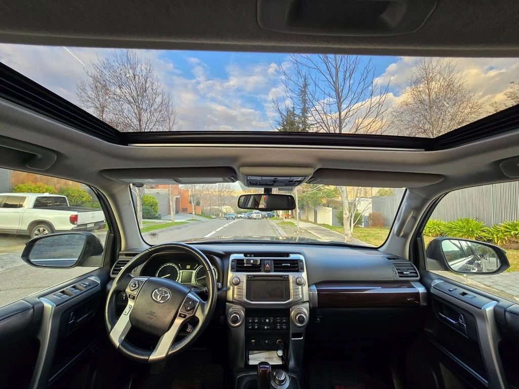 2017 Toyota 4Runner miniatura 12