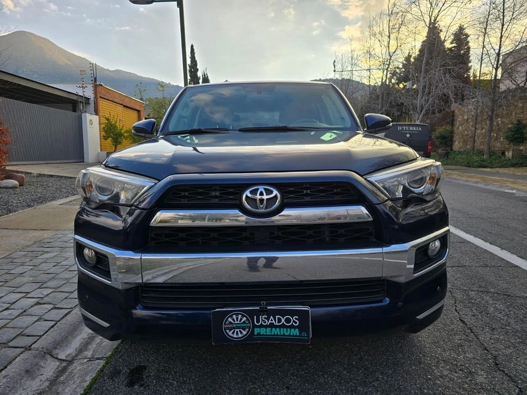2017 Toyota 4Runner miniatura 2