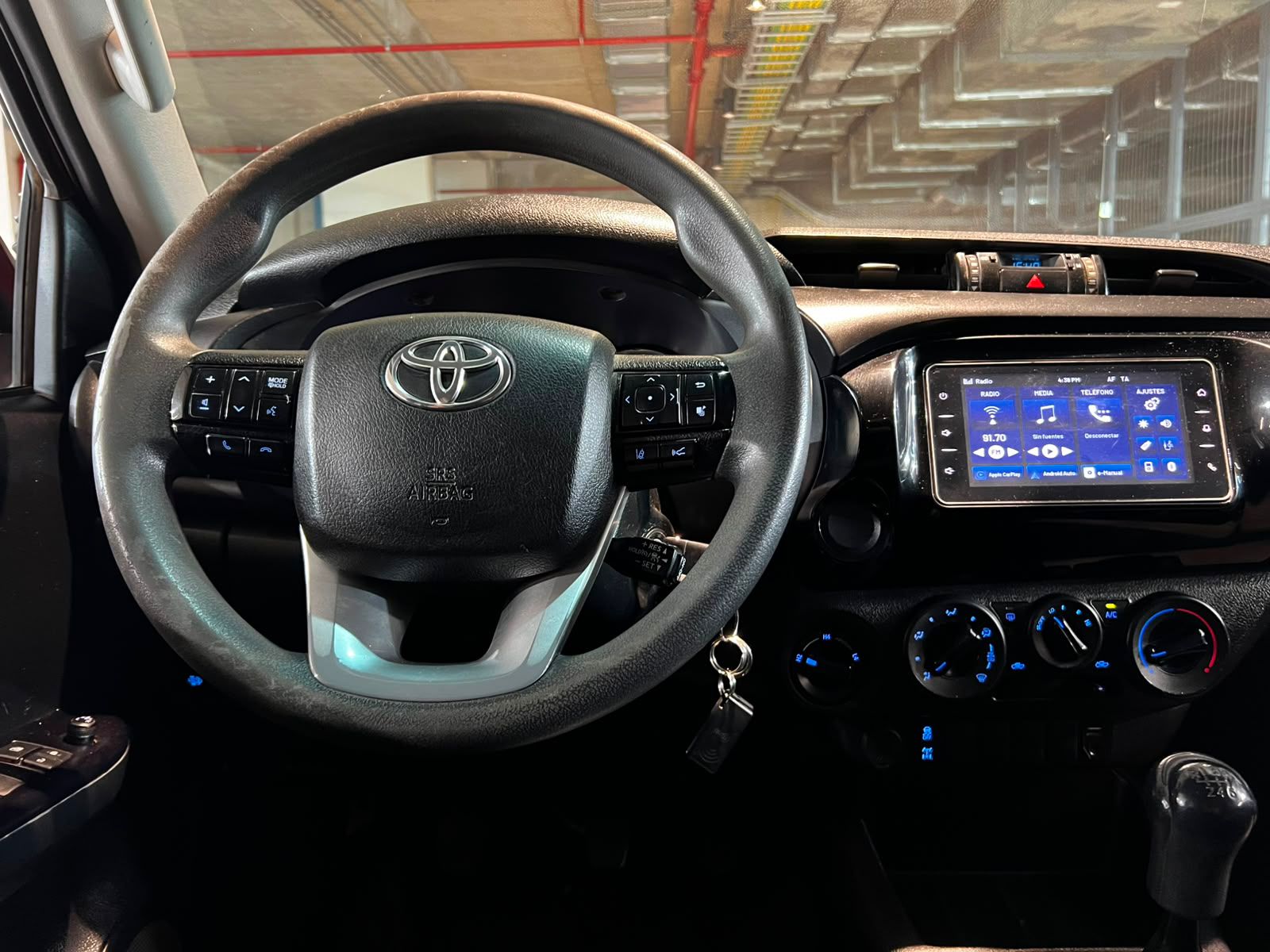 2024 Toyota Hilux miniatura 8