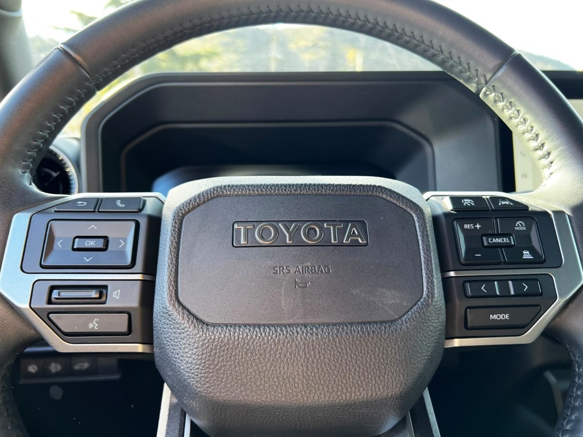 2025 Toyota Land Cruiser Prado miniatura 11