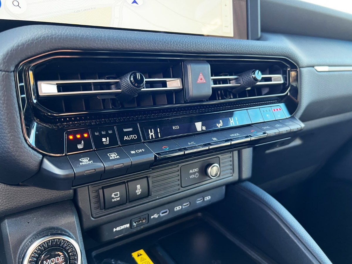 2025 Toyota Land Cruiser Prado miniatura 16