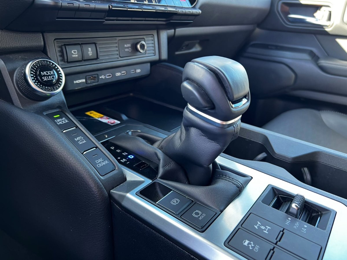 2025 Toyota Land Cruiser Prado miniatura 18