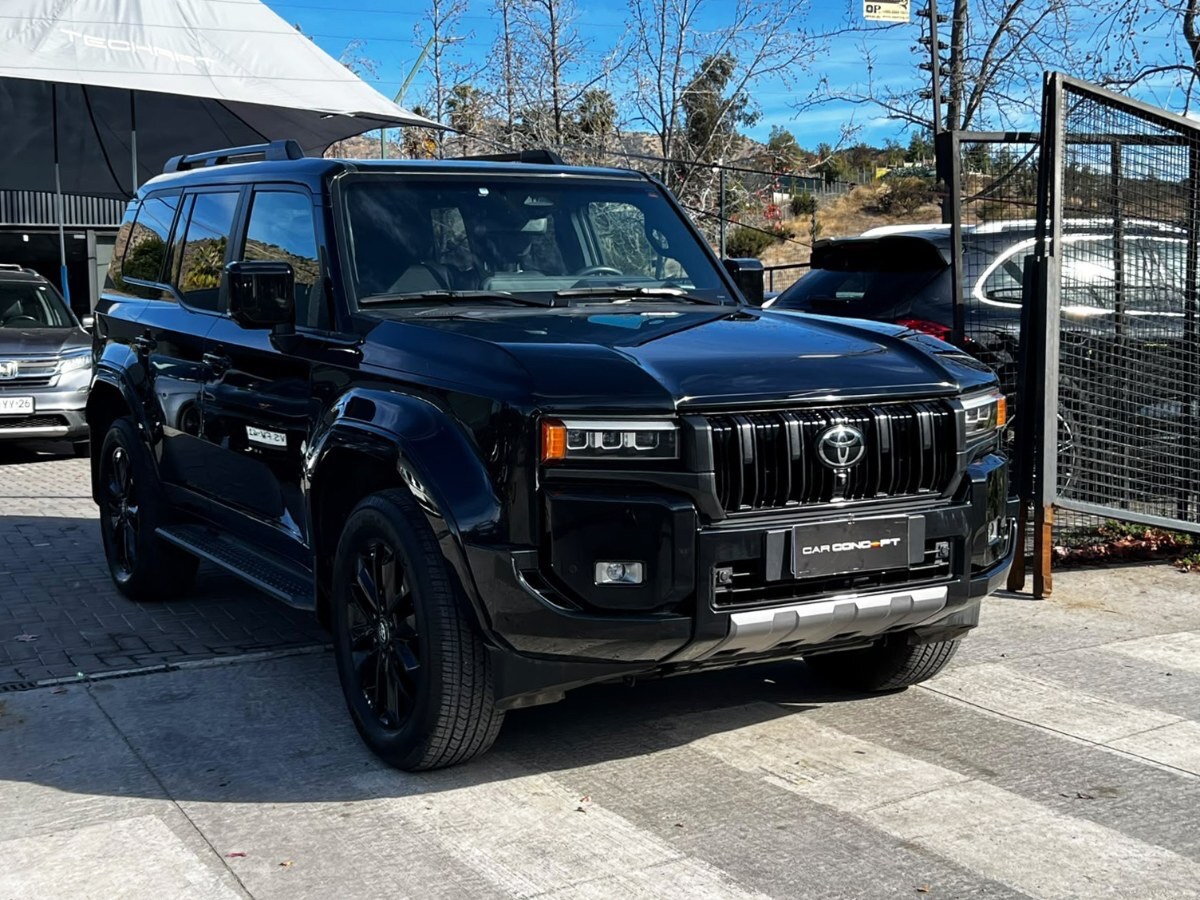2025 Toyota Land Cruiser Prado miniatura 3