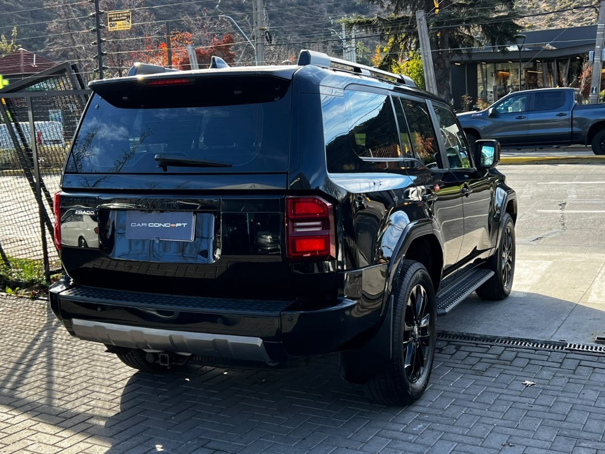 2025 Toyota Land Cruiser Prado miniatura 4