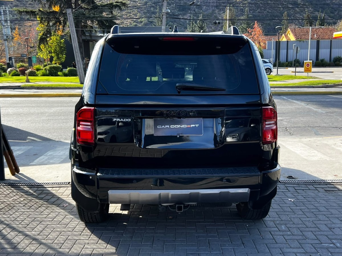 2025 Toyota Land Cruiser Prado miniatura 5