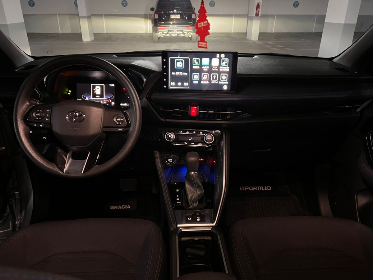 2025 Toyota Yaris Cross miniatura 7