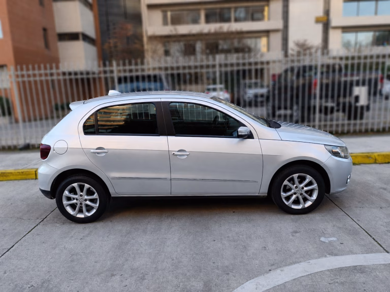 2012 Volkswagen Gol miniatura 3
