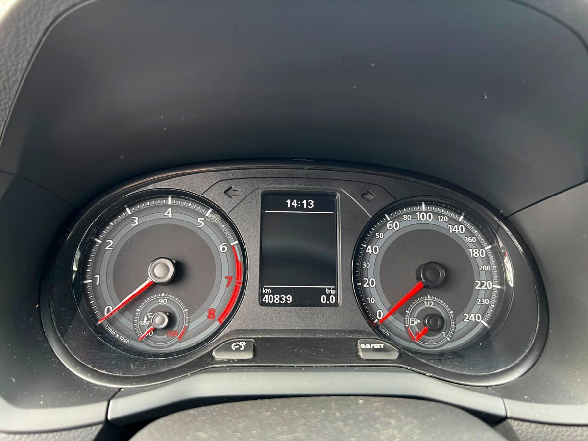 2021 Volkswagen Gol miniatura 9