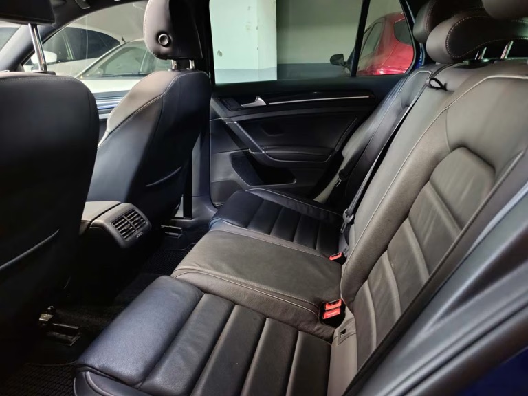 2021 Volkswagen Golf R miniatura 26