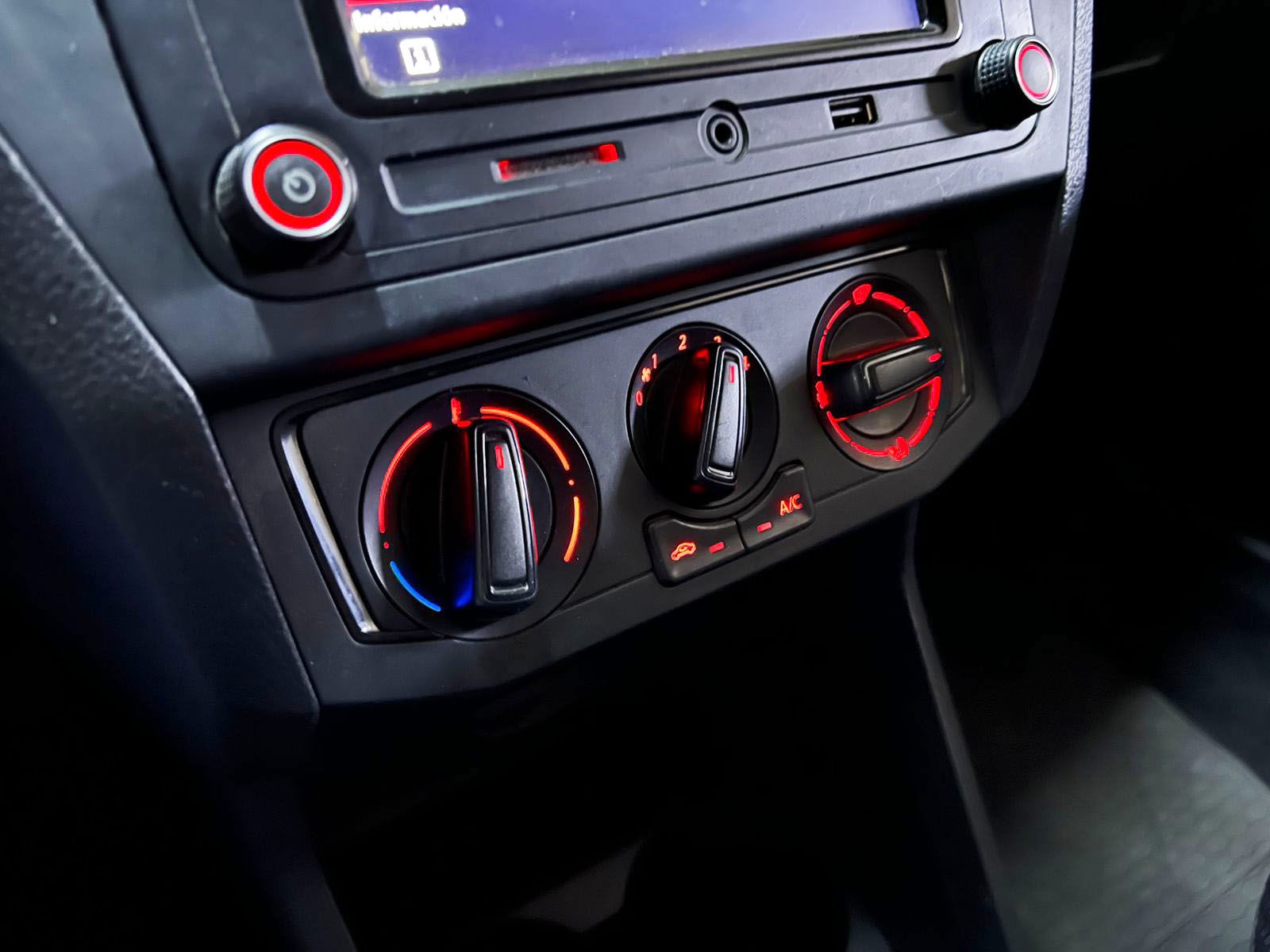 2022 Volkswagen Saveiro miniatura 12