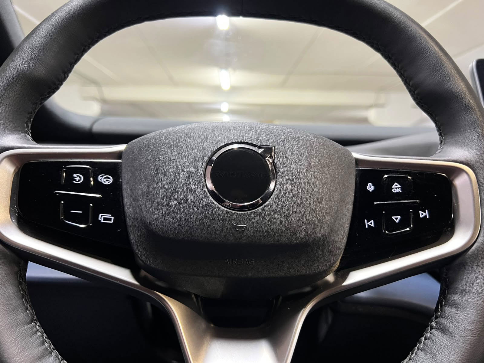 2026 Volvo Ex 30 miniatura 11