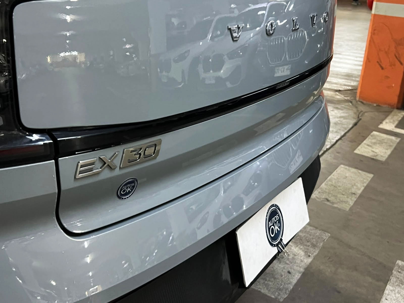 2026 Volvo Ex 30 miniatura 7