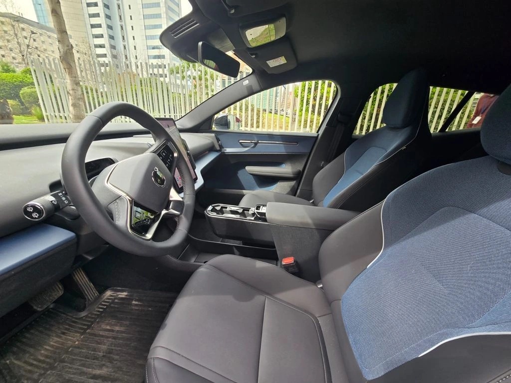 2026 Volvo EX30 miniatura 14
