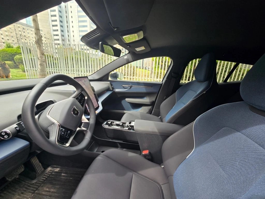 2026 Volvo EX30 miniatura 16