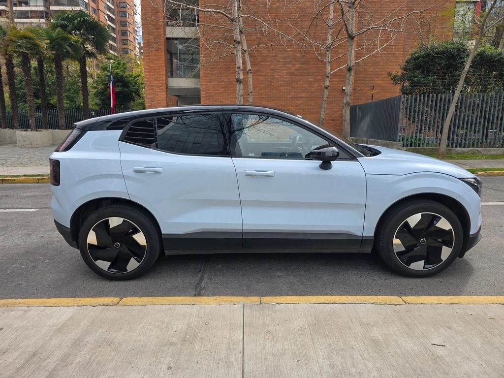 2026 Volvo EX30 miniatura 4