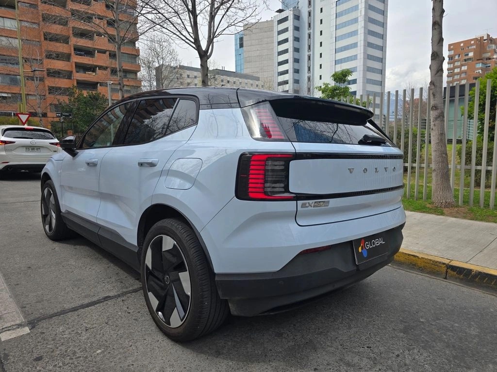 2026 Volvo EX30 miniatura 7