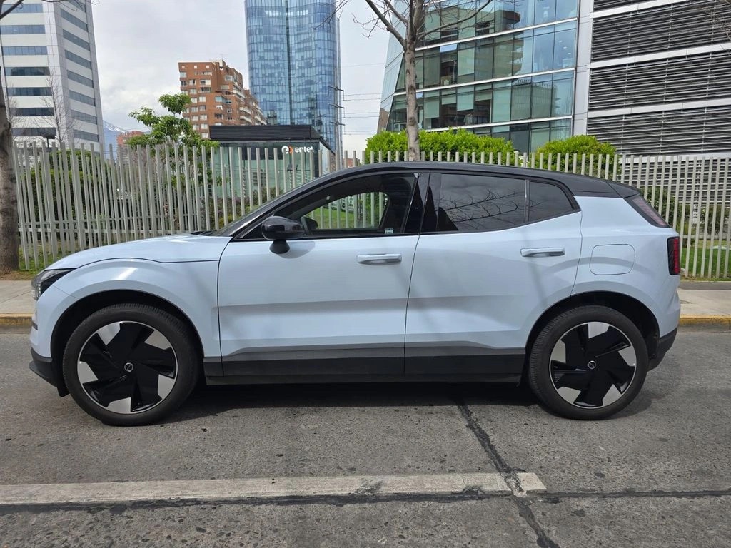 2026 Volvo EX30 miniatura 8