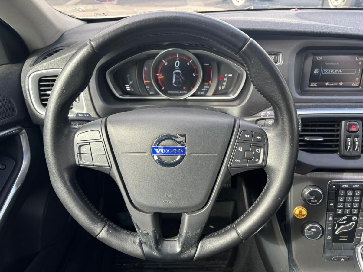 2016 Volvo V40 miniatura 10