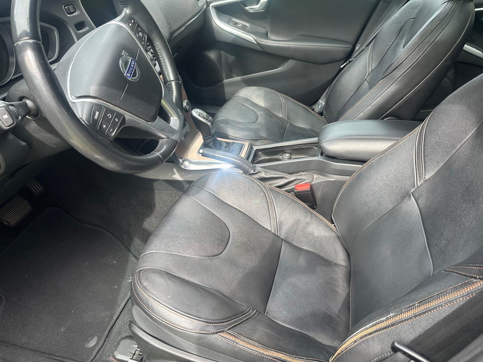 2015 Volvo V40 T5 miniatura 10