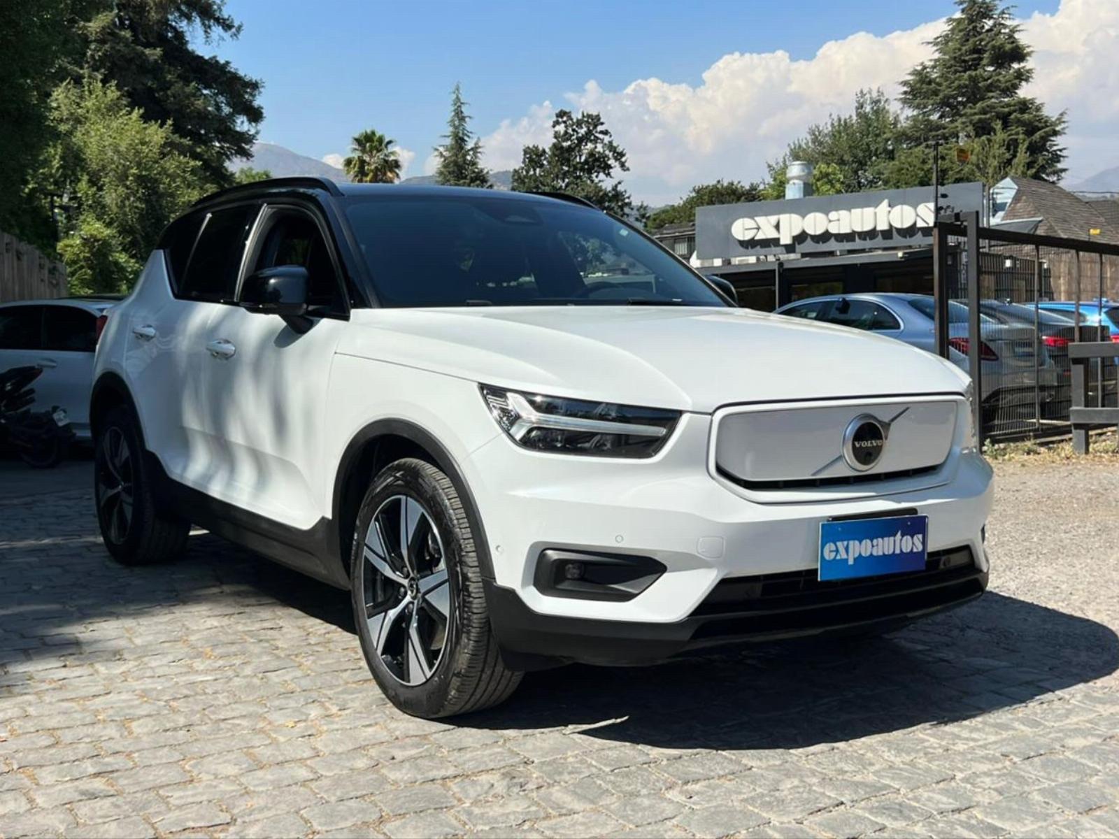 2022 Volvo XC40 P8 Recharge Twin imagen 1