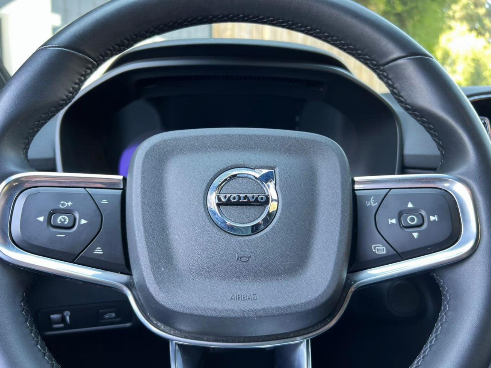 2022 Volvo XC40 P8 Recharge Twin miniatura 13