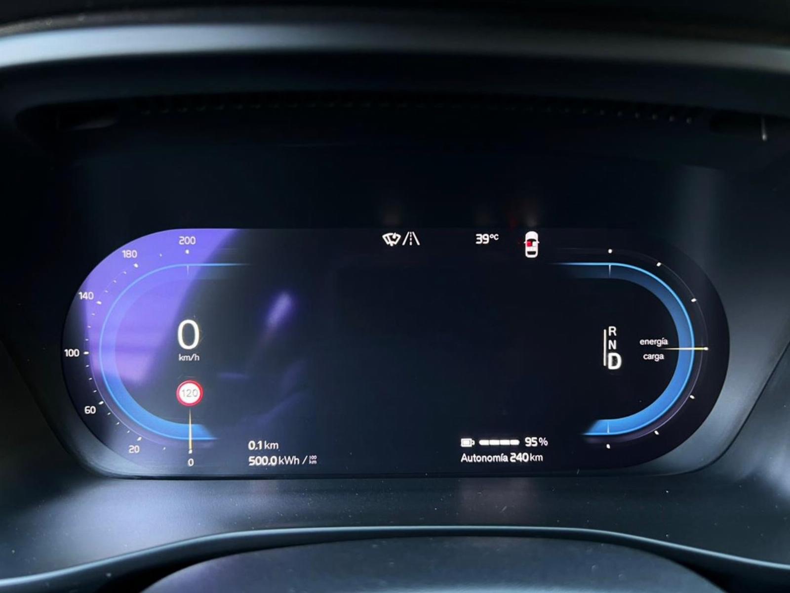 2022 Volvo XC40 P8 Recharge Twin miniatura 14