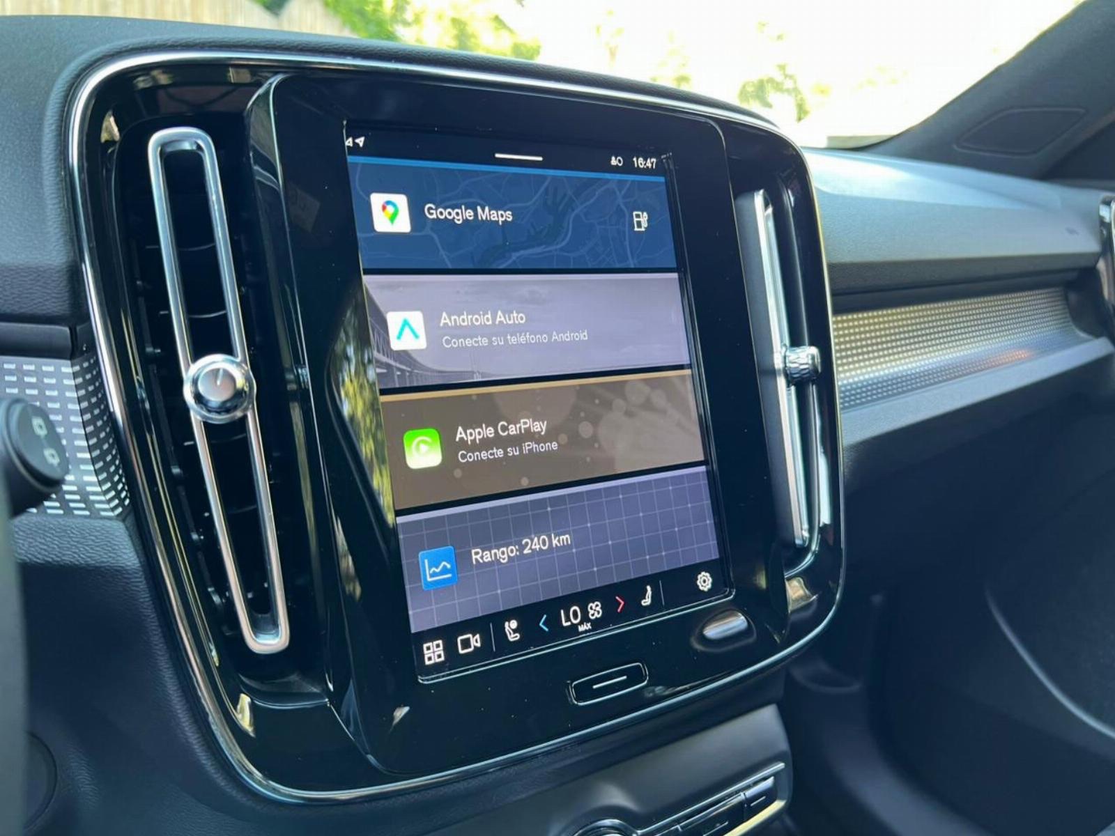 2022 Volvo XC40 P8 Recharge Twin miniatura 18