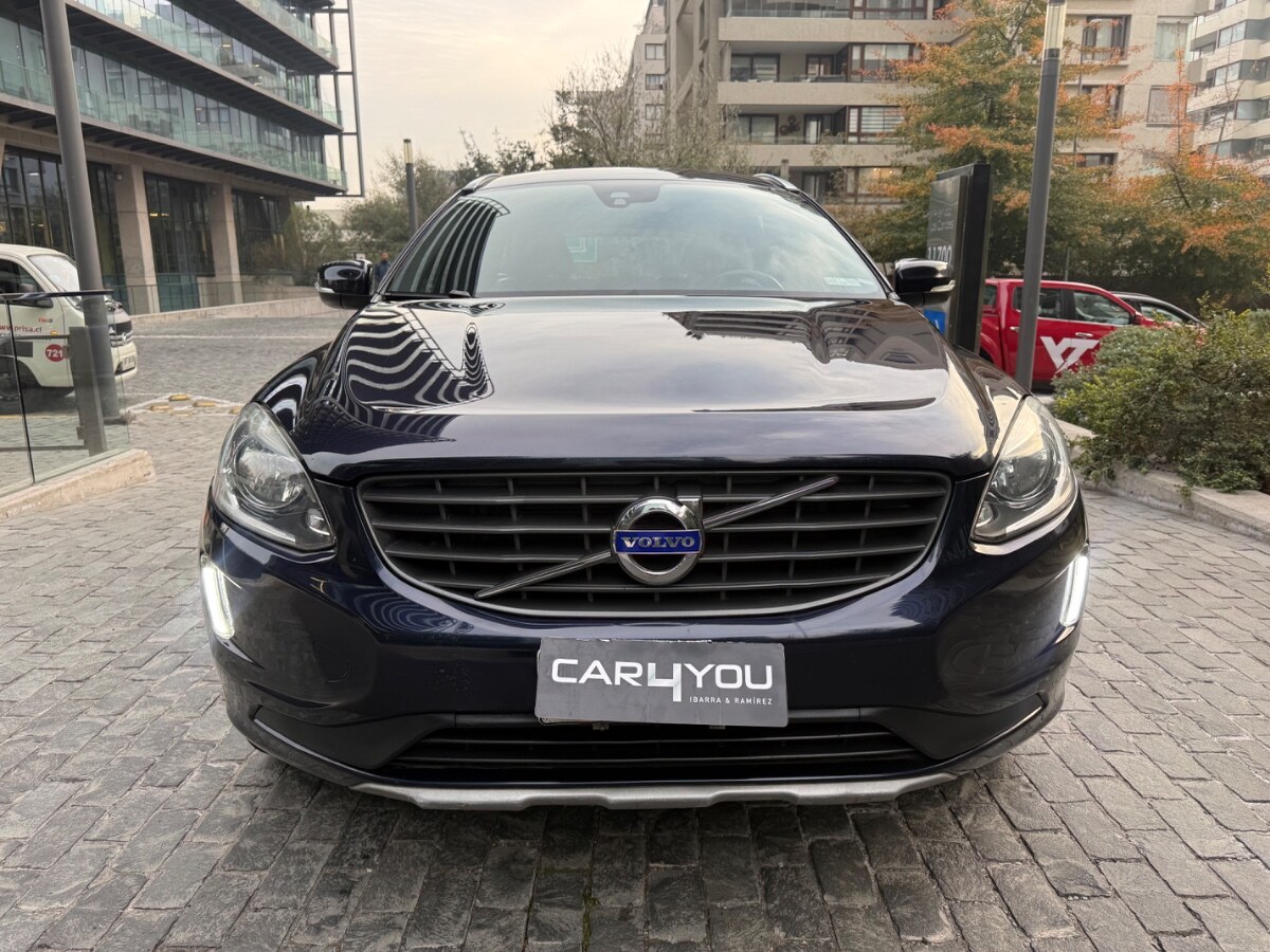2017 Volvo XC60 T5 miniatura 2