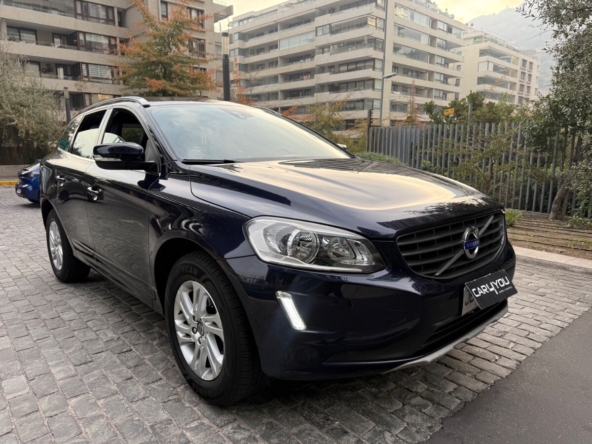 2017 Volvo XC60 T5 miniatura 3