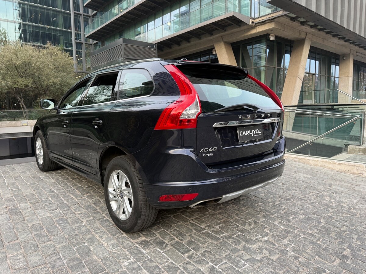 2017 Volvo XC60 T5 miniatura 6