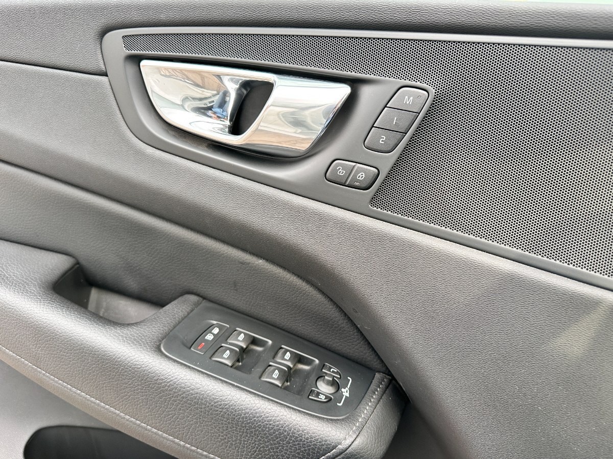 2019 Volvo XC60 T5 miniatura 11