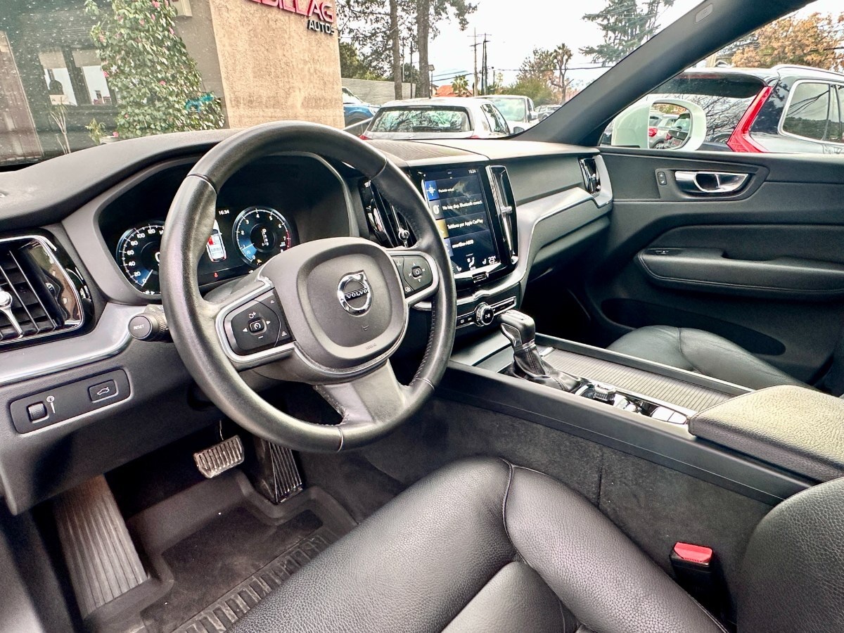 2019 Volvo XC60 T5 miniatura 12