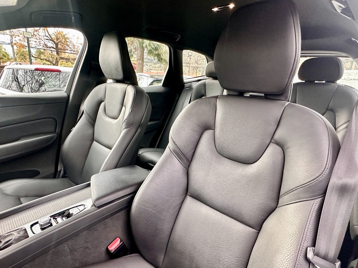 2019 Volvo XC60 T5 miniatura 14